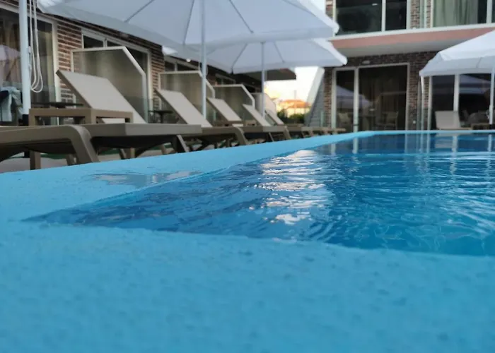 Hotel Capital Lux Aparthotel 3*
