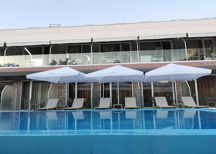 Hotel Capital Lux 3*